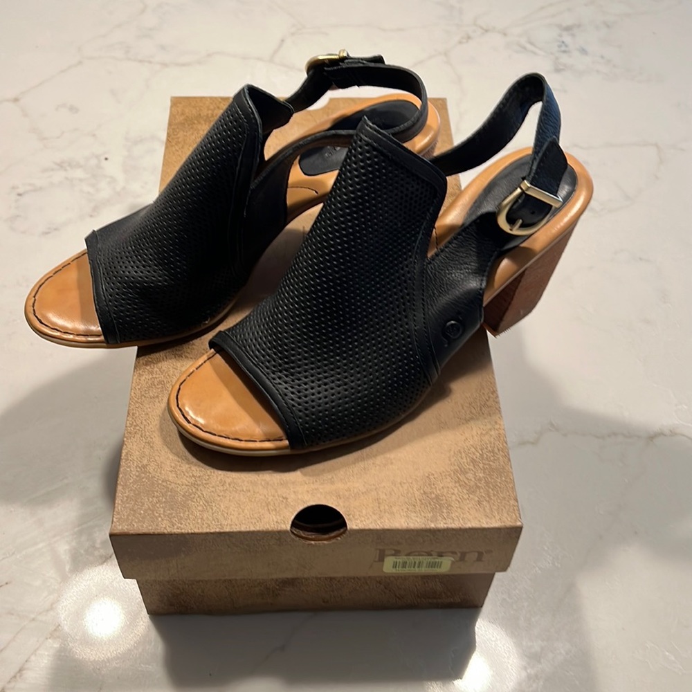 Born casual heels, perfect for a spring event!